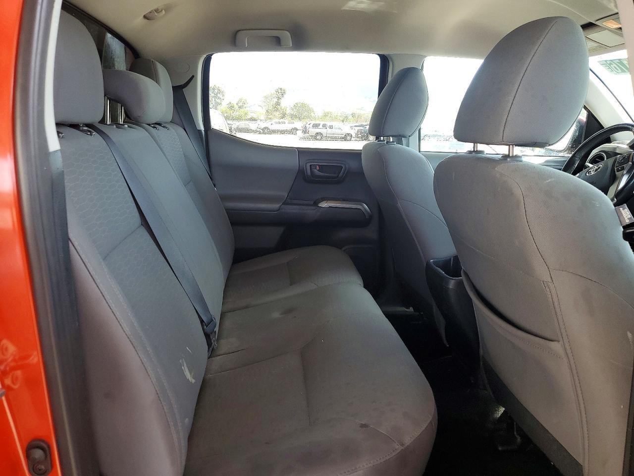 2017 Toyota Tacoma SR5 V6
