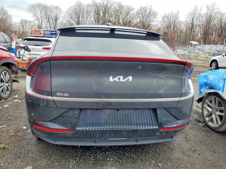 2023 KIA EV6 Wind