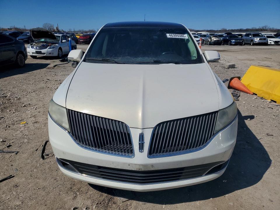 2014 Lincoln Townhouse MKT