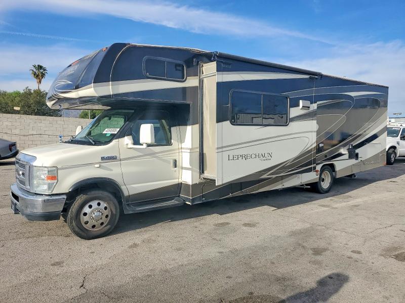 2015 Ford Econoline E450 Super Duty Cutaway Van