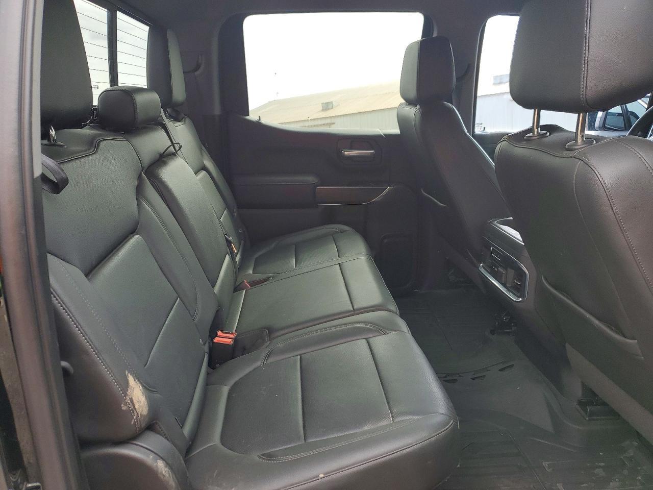 2020 GMC Sierra K1500 SLT