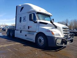 New arrivals for sale at auction: 2018 Freigliner 2018 Freightliner Cascadia 126 Semi Truck