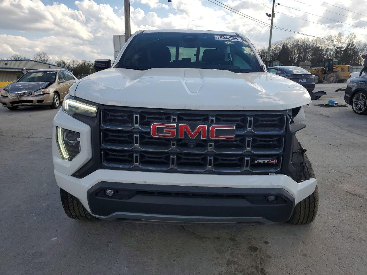 2023 GMC Canyon AT4