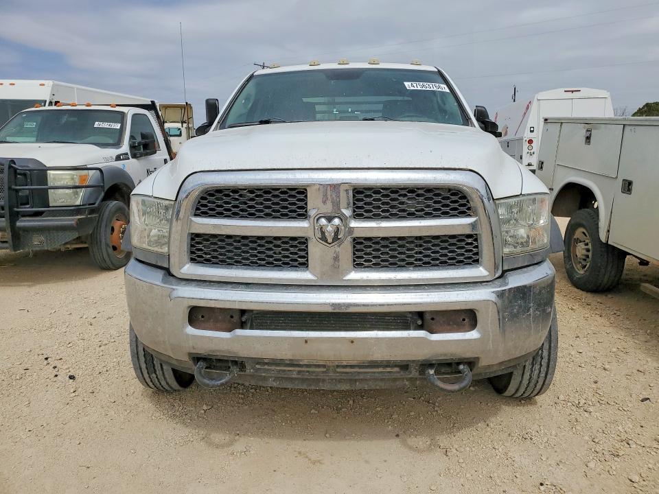 2014 Dodge Ram 5500 Flatbed Truck