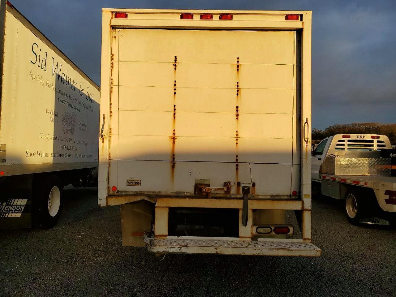 2012 Ford Econoline E450 Super Duty Cutaway Van