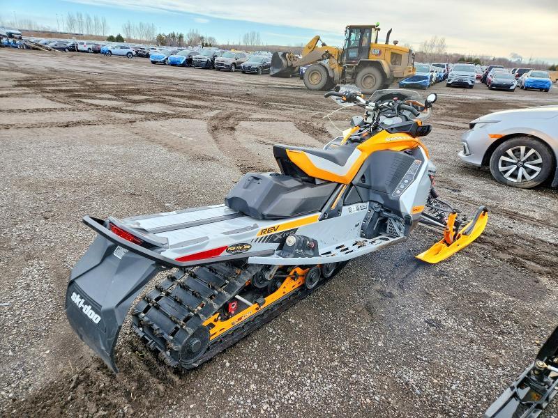 2019 Skidoo Renegade X-rs 850 r