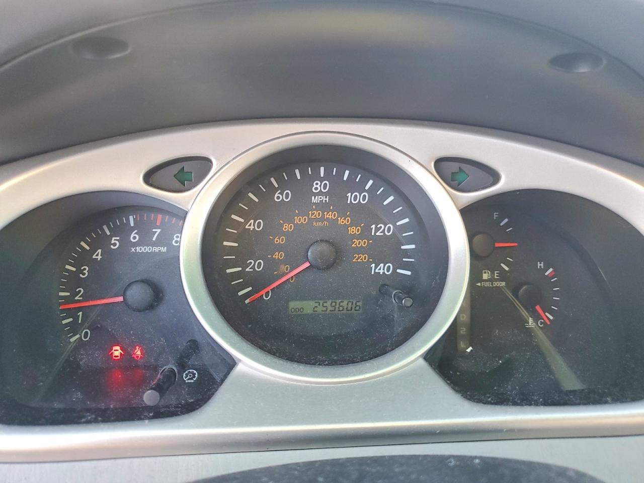2004 Toyota Highlander Base