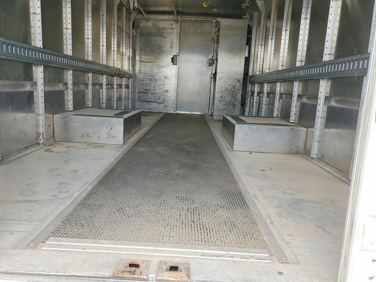 2013 Freightliner MT45 Chassis Delivery Truck