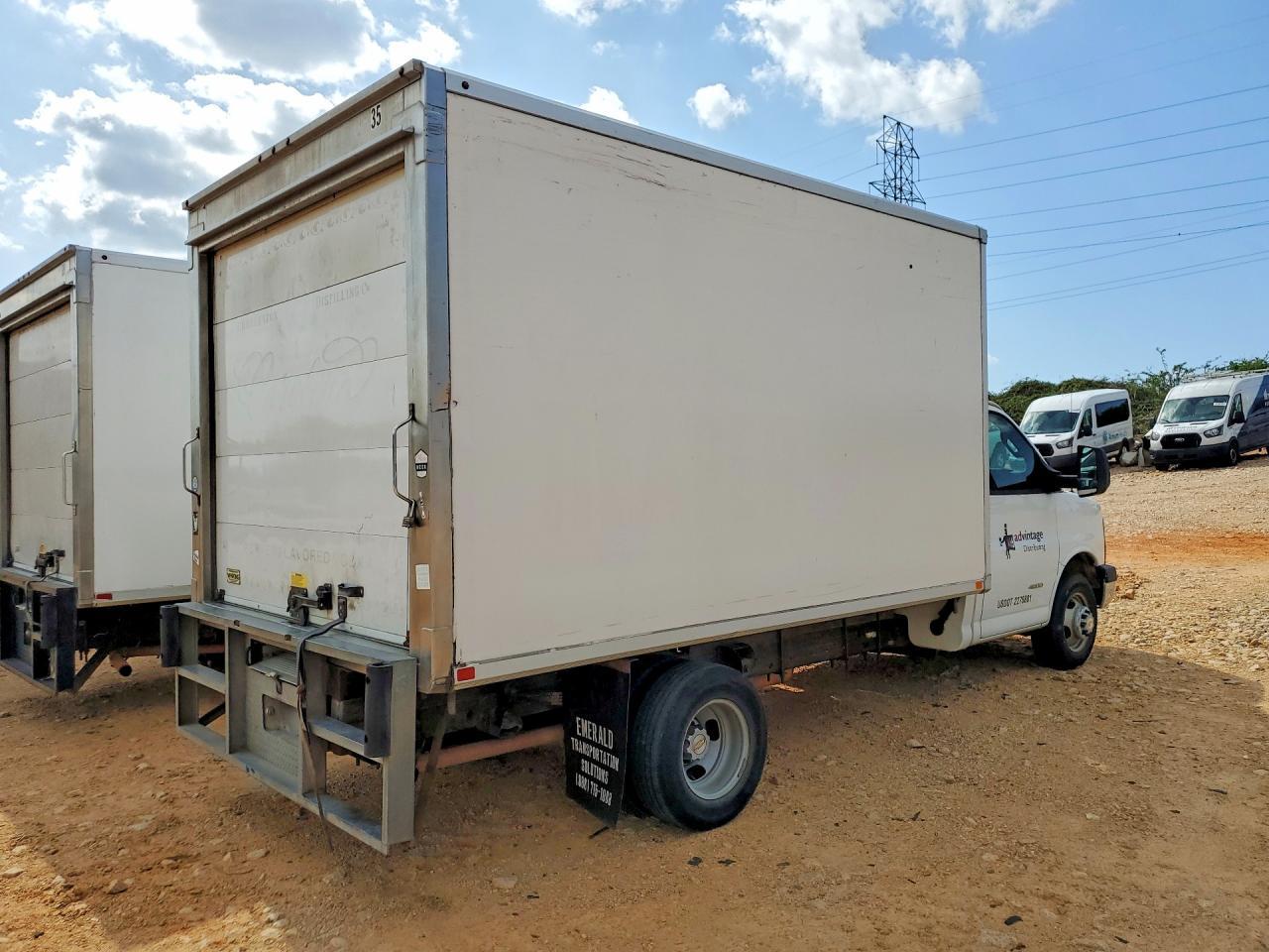 2016 Chev Rolet Express Refrigerated BOX Truck