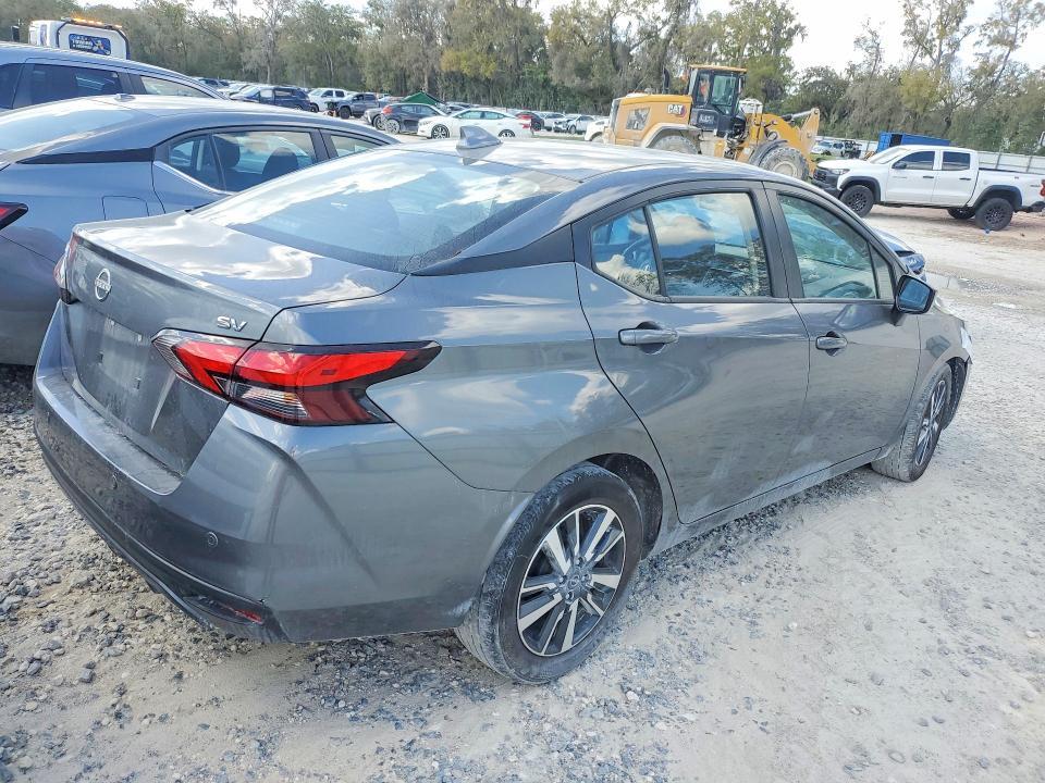 2024 Nissan Versa sv