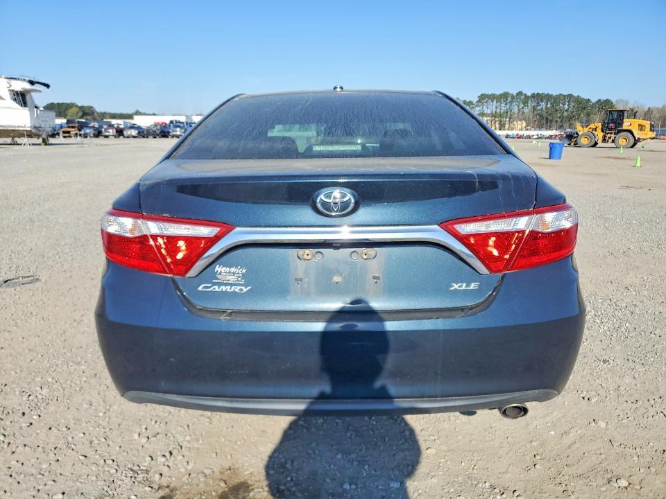 2016 Toyota Camry xle