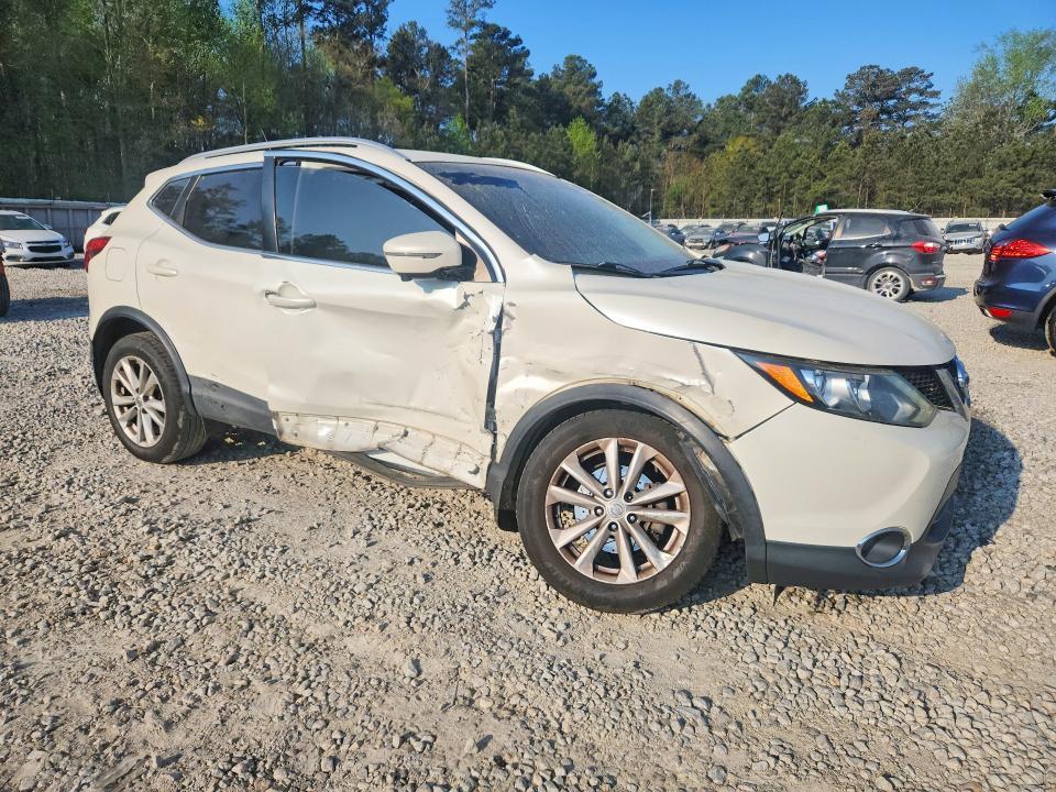 2018 Nissan Rogue Sport sv