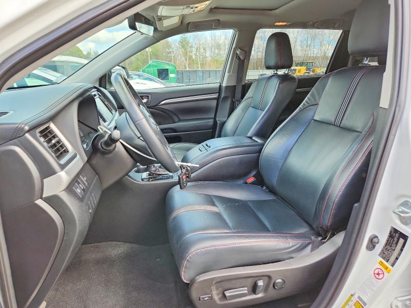2019 Toyota Highlander se
