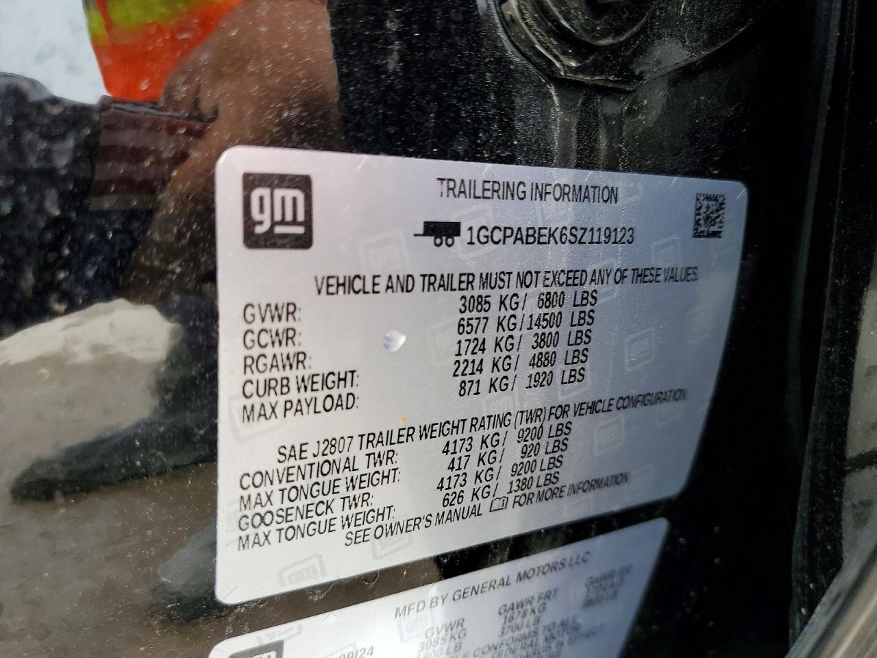 2025 Chevrolet Silverado C1500 Custom