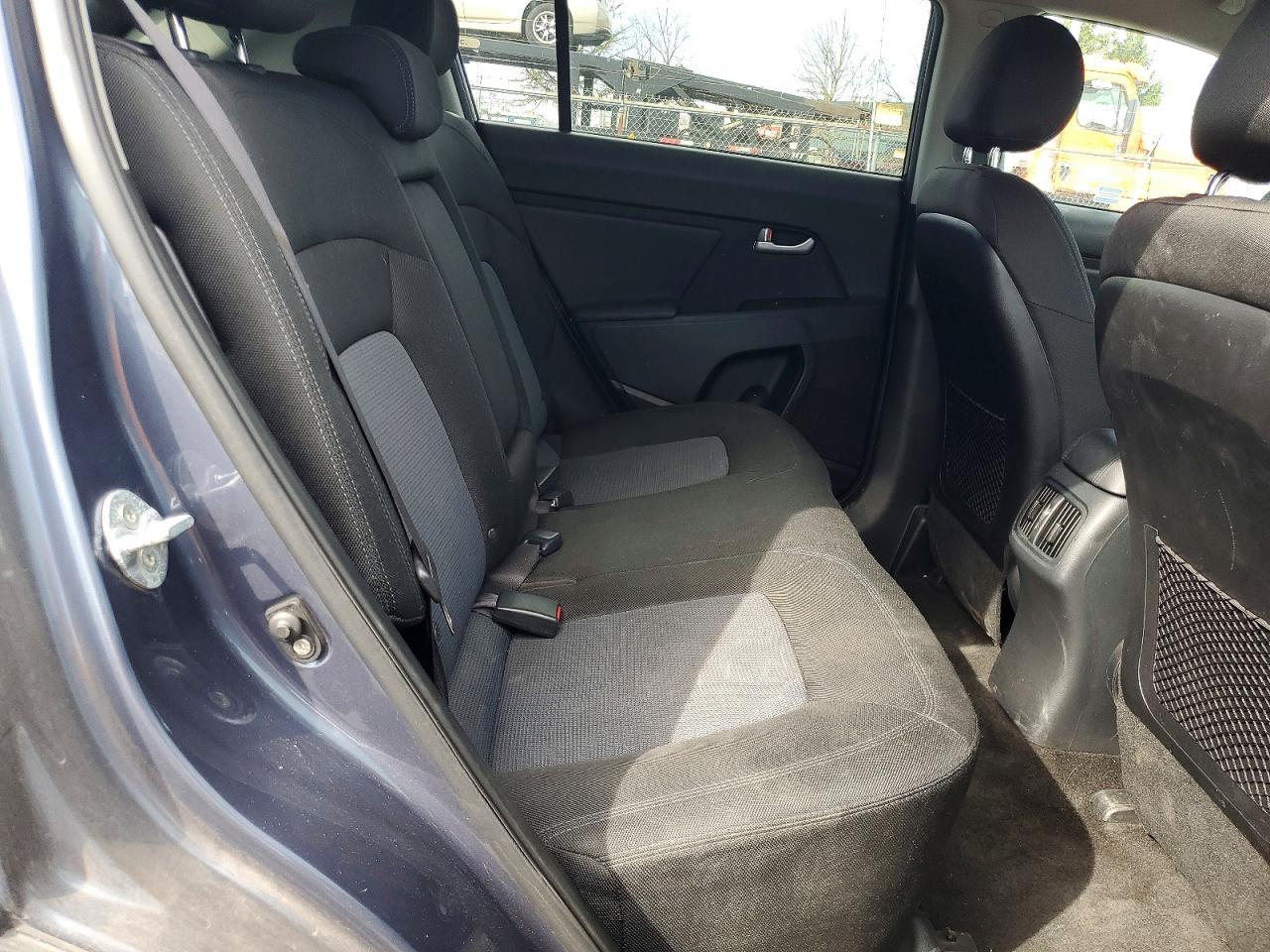 2016 KIA Sportage lx