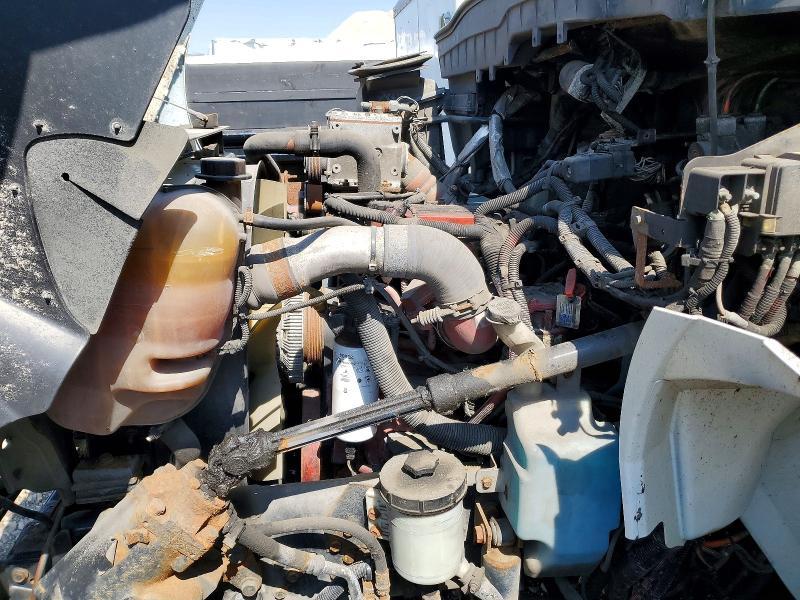2016 International 4300 BOX Truck