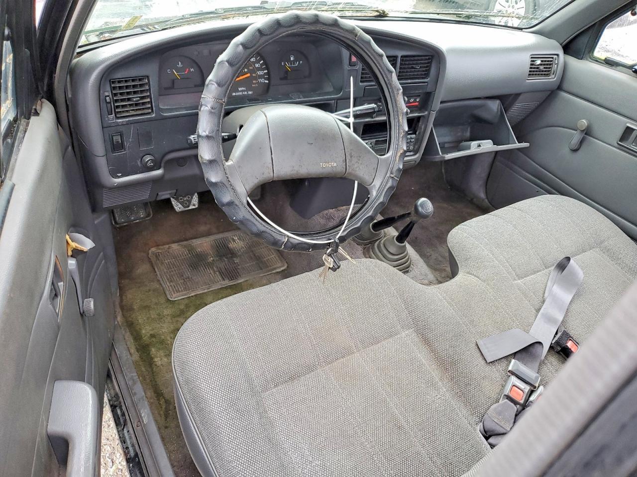 1989 Toyota Pickup Deluxe V6