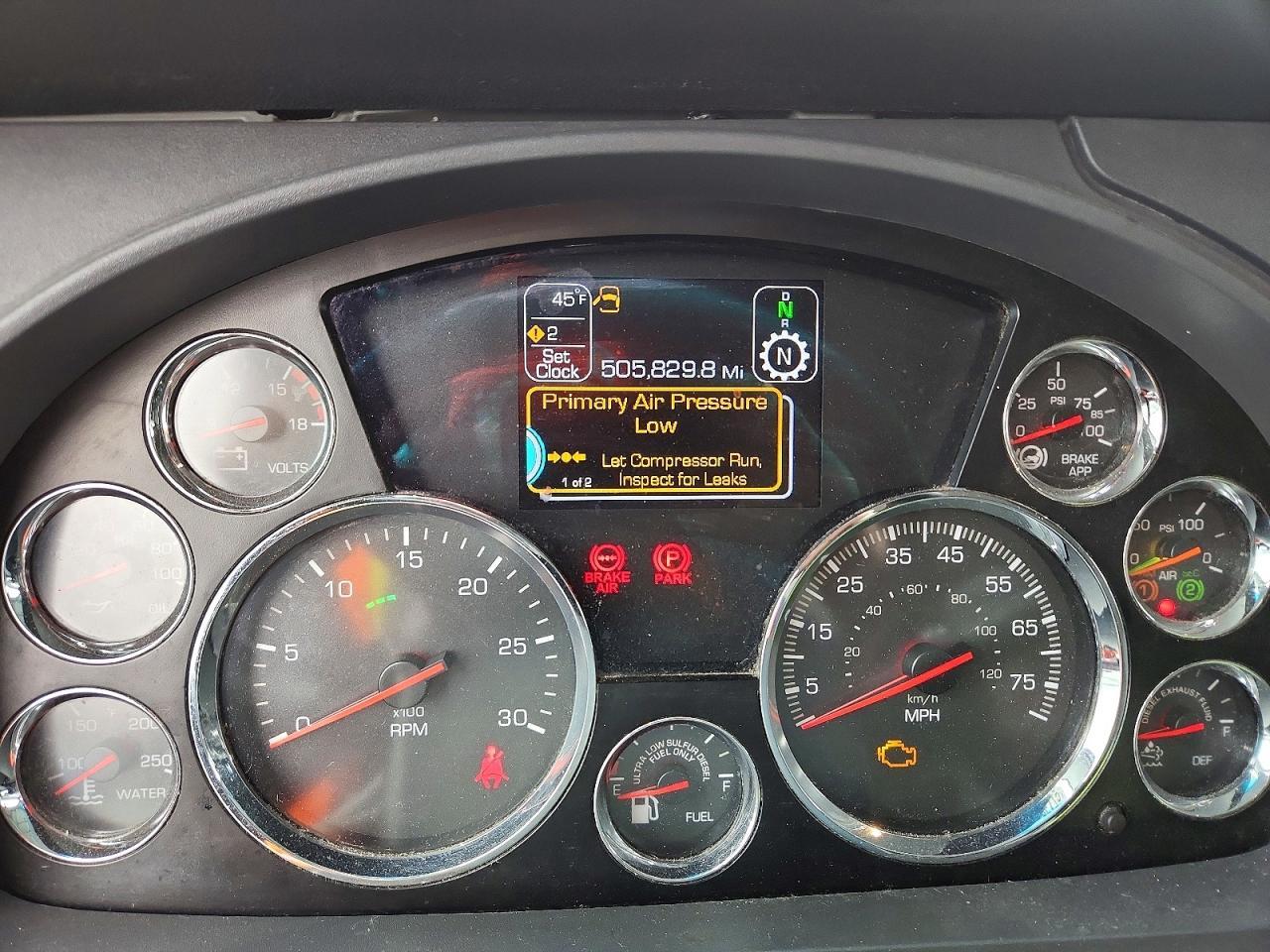 2022 Kenworth T680 Semi Truck