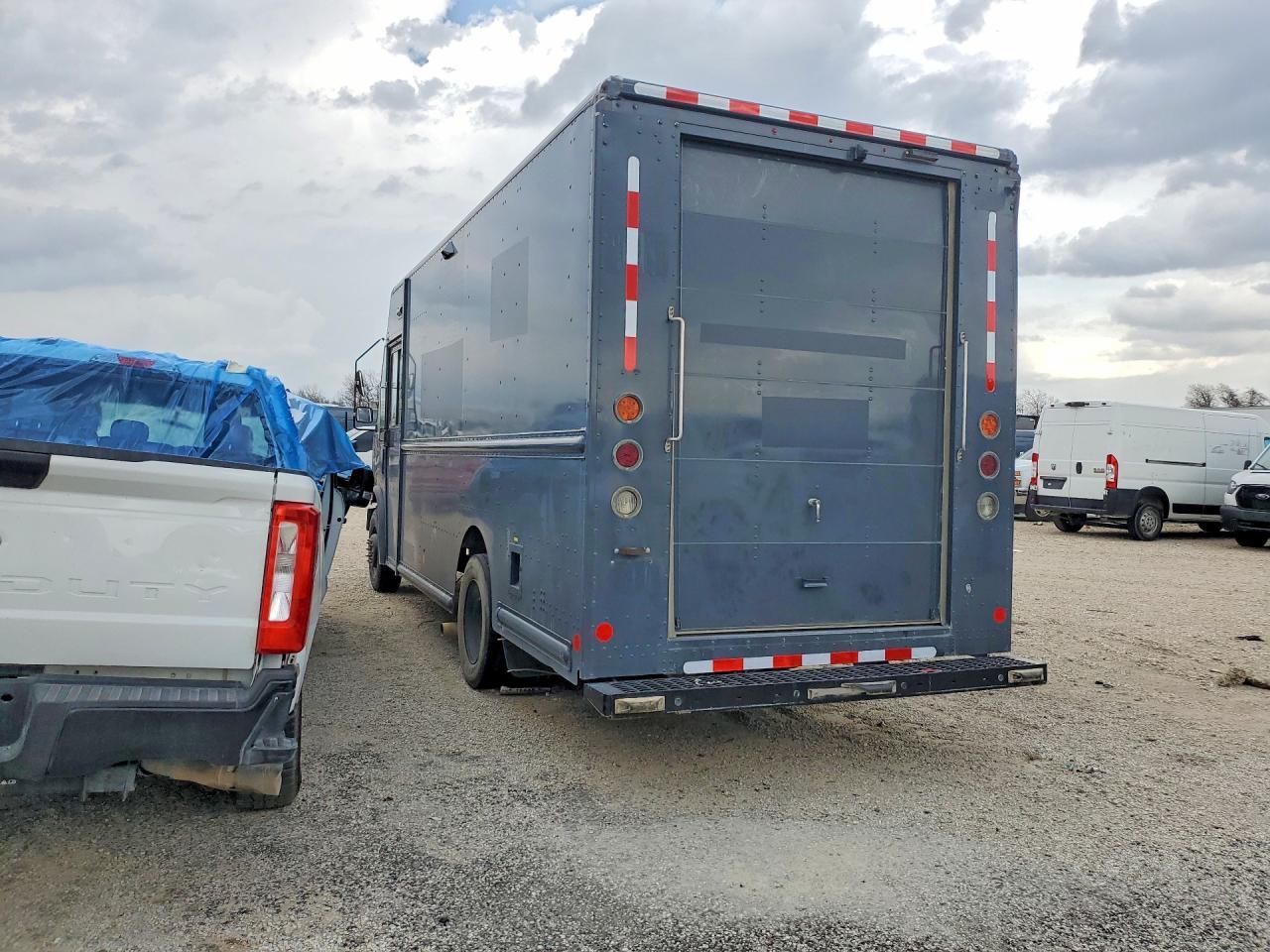 2020 Ford F59