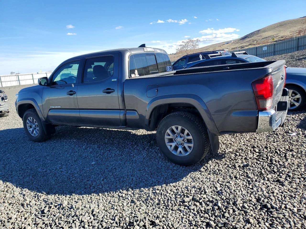 2018 Toyota Tacoma SR5 V6