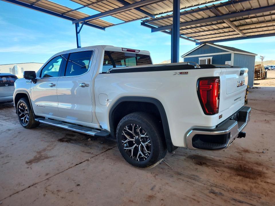 2024 GMC Sierra K1500 slt