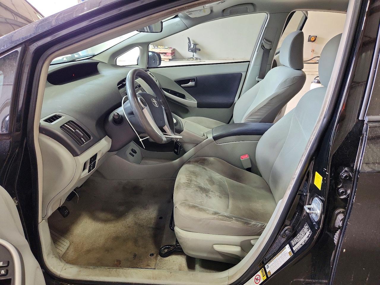 2010 Toyota Prius ii