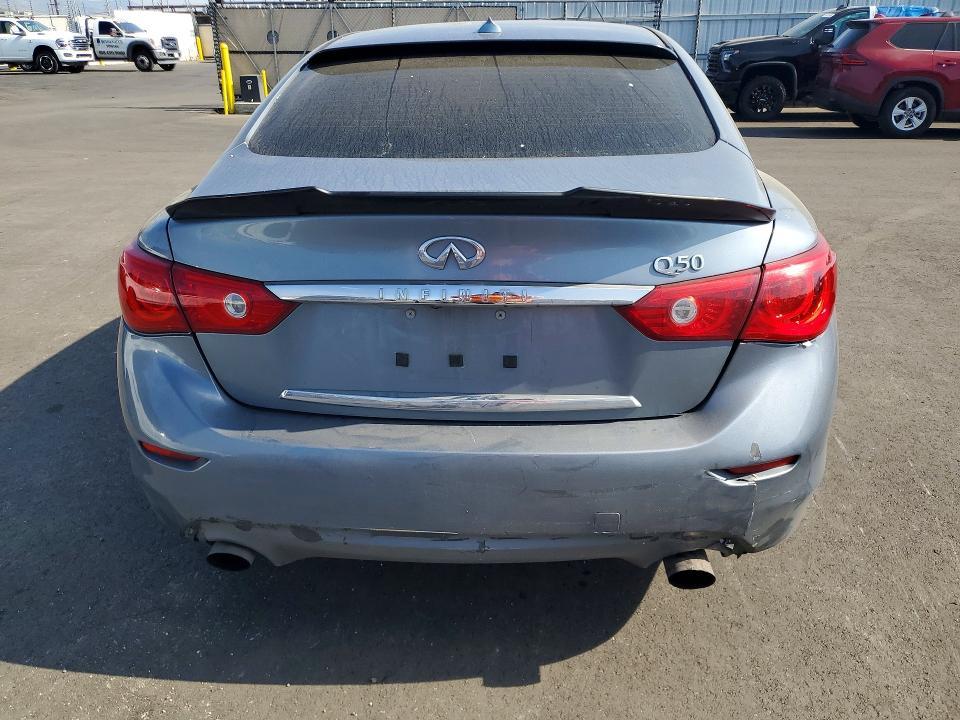 2015 Infiniti Q50 Premium