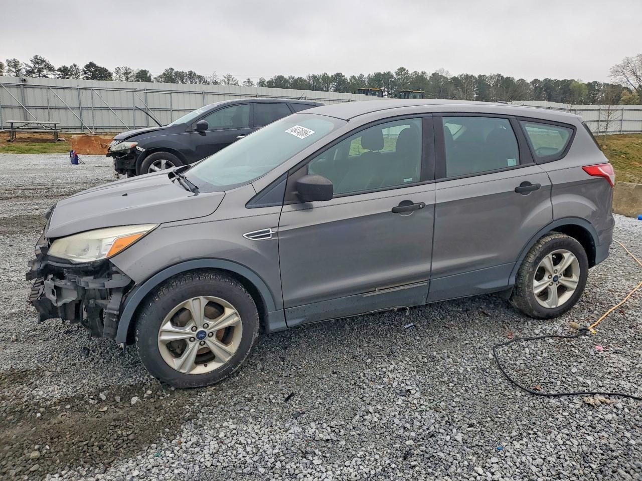 2014 Ford Escape s