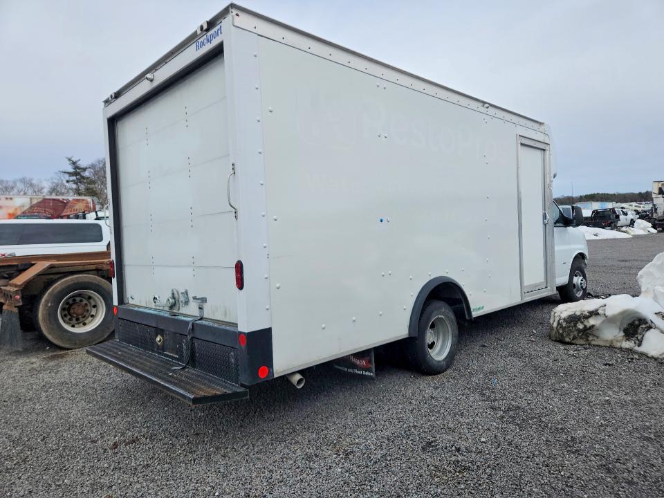 2022 Chevrolet Express G3500
