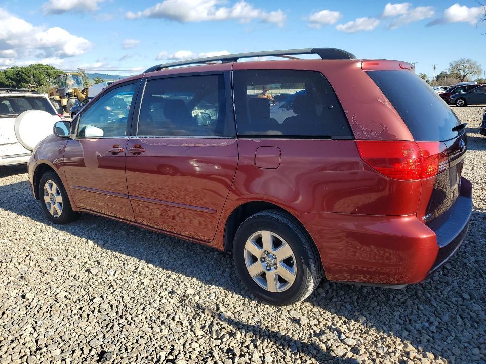 2004 Toyota Sienna le 7 Passenger