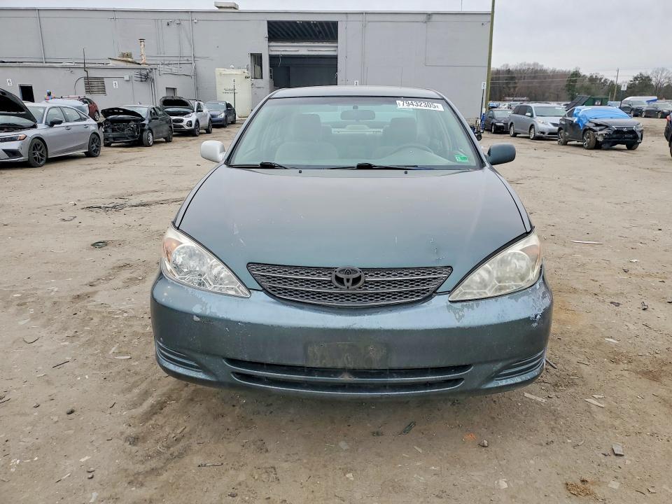 2003 Toyota Camry le