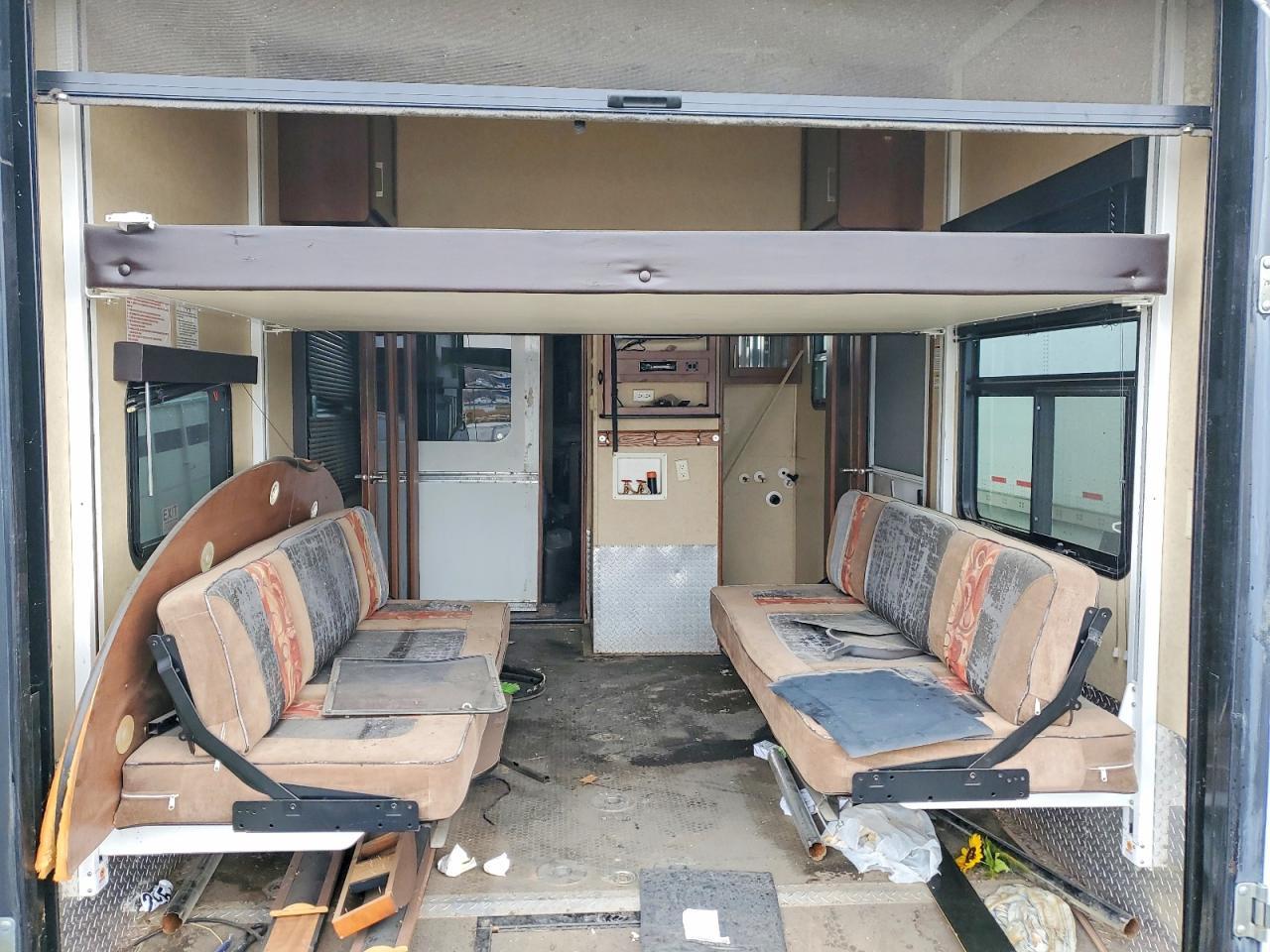 2013 Dutchmen Voltage Camper