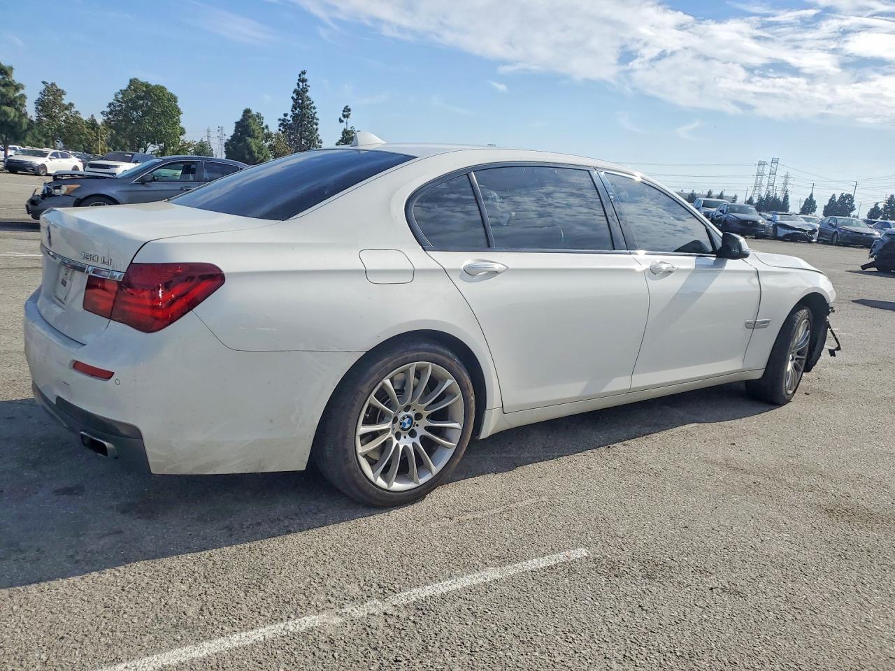 2014 BMW 750 lxi