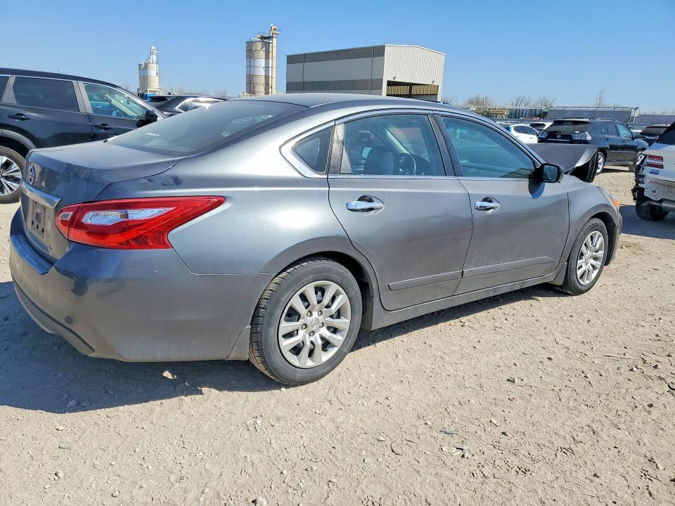 2017 Niss Altima 2.5