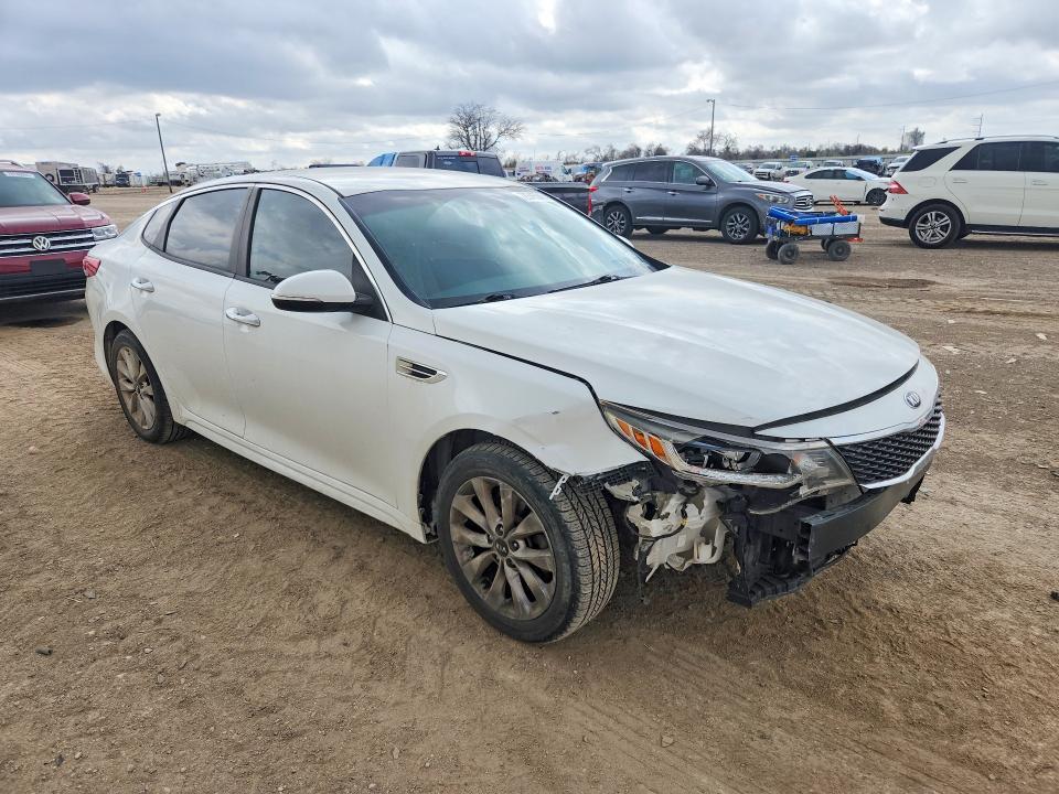 2017 KIA Optima lx