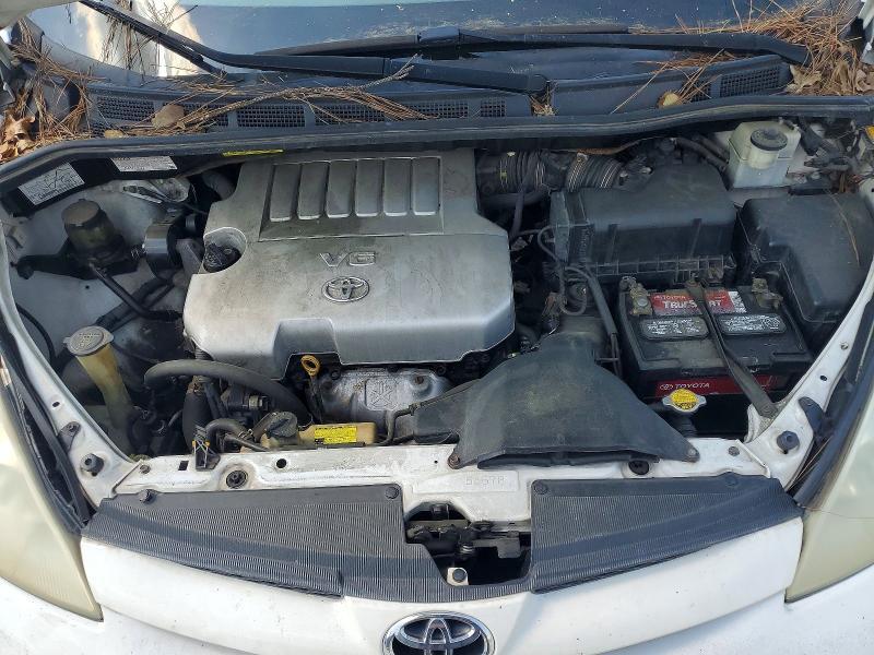 2008 Toyota Sienna le 8-passenger