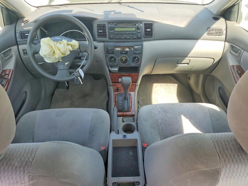 2005 Toyota Corolla le