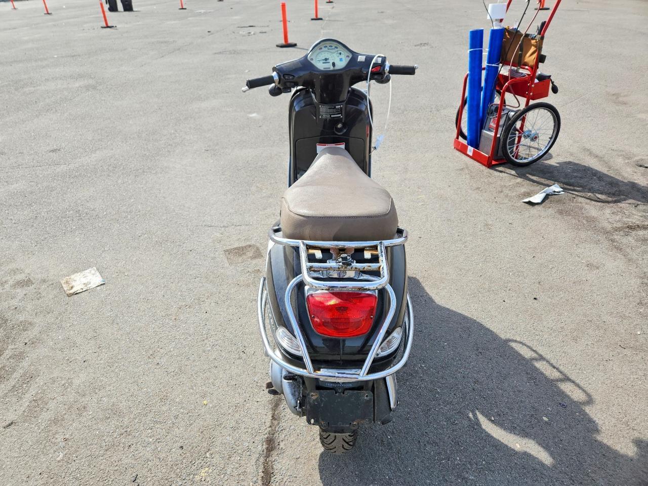 2013 Vespa LX 150IE