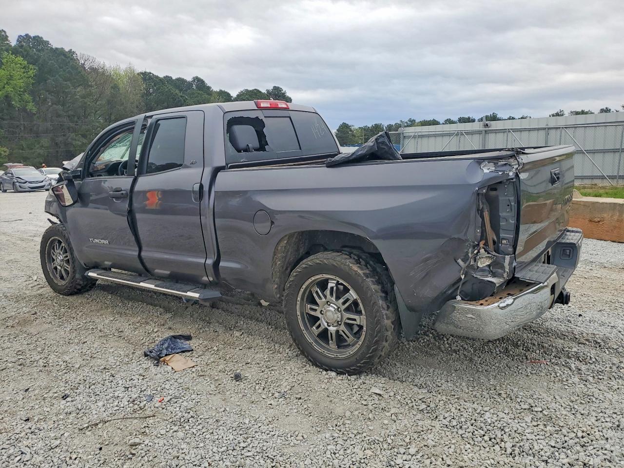 2014 Toyota Tundra SR5