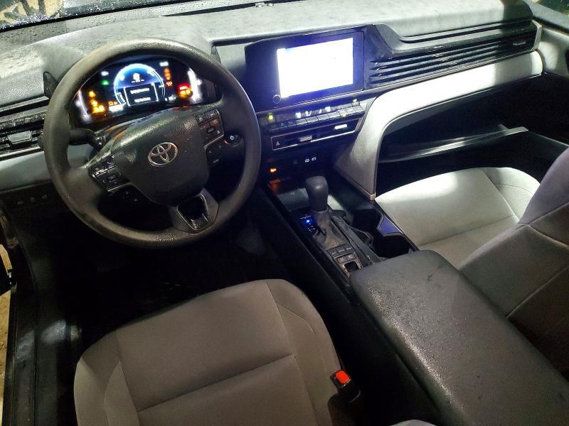 2025 Toyota Camry le
