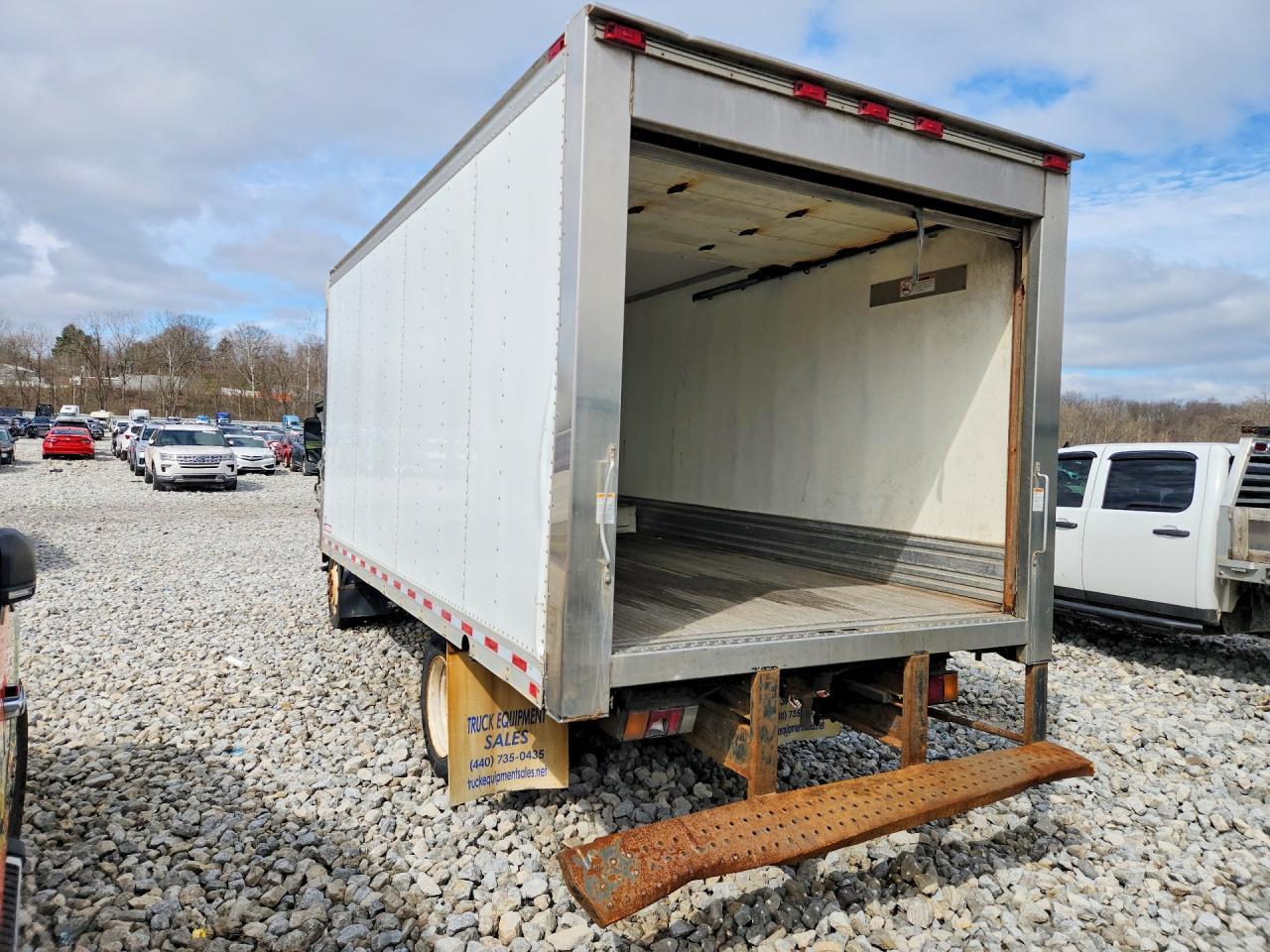 2017 Isuzu NPR HD