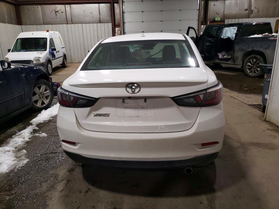 2020 Toyota Yaris le