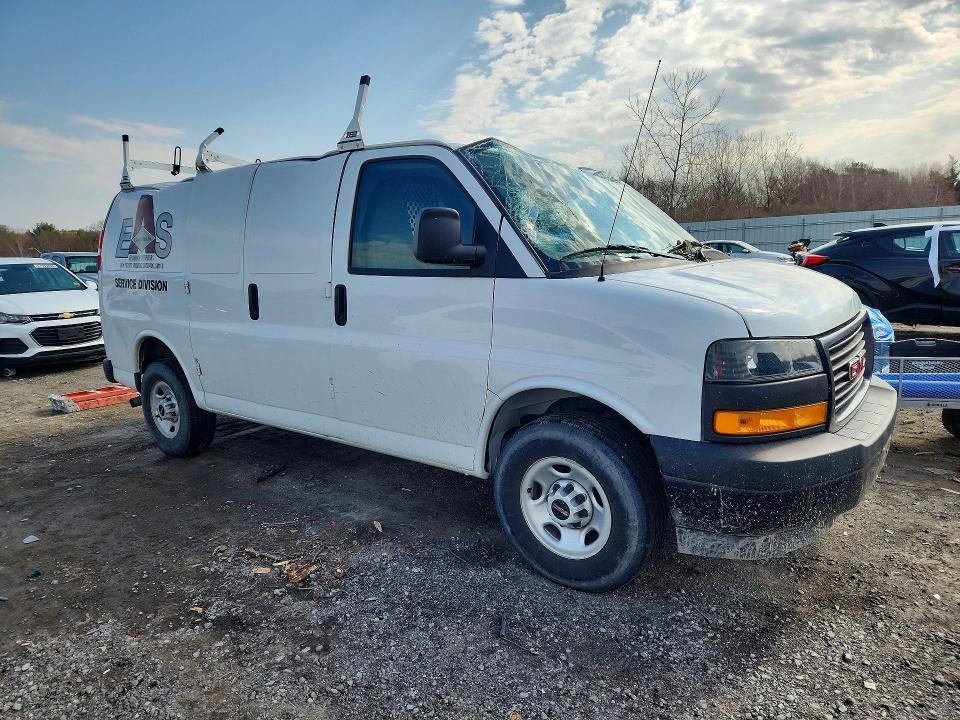 2023 GMC Savana 2500 Cargo Utility / Service van