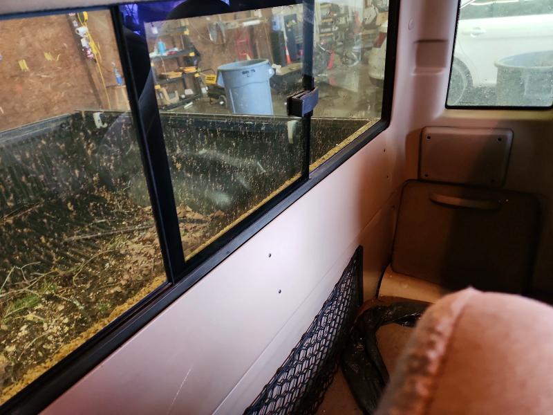 2001 Mazda B3000 cab Plus