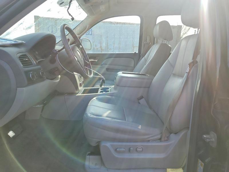 2011 GMC Yukon xl K1500 slt