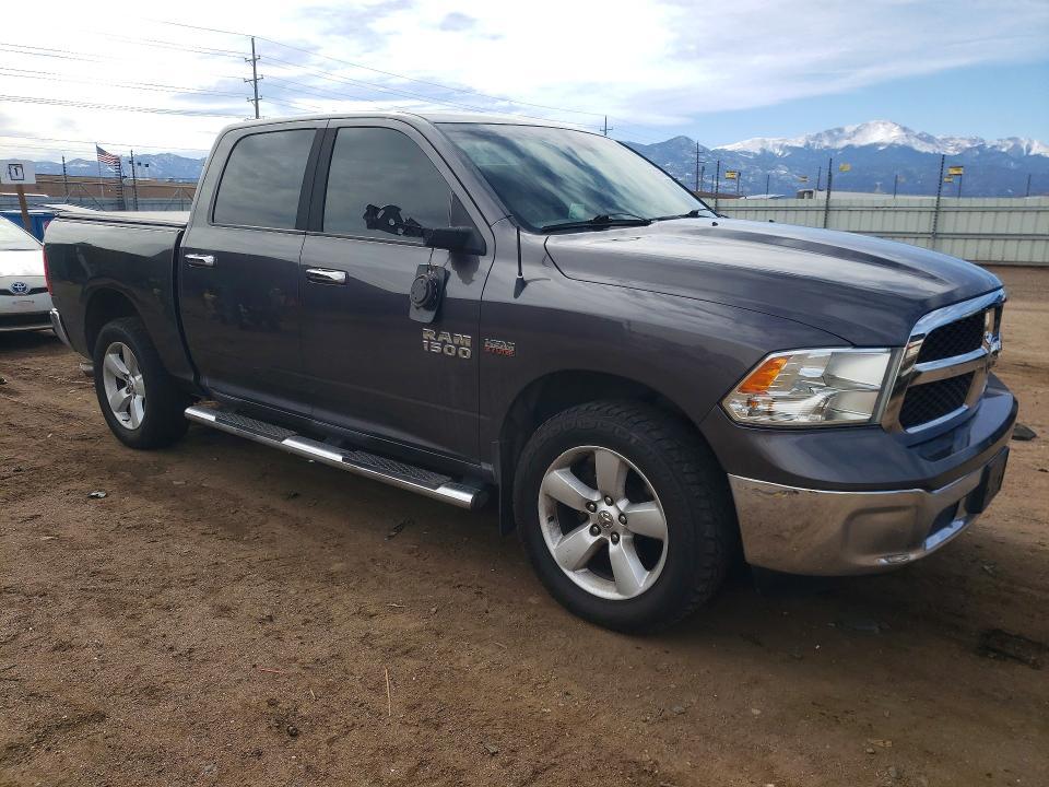 2015 Dodge RAM 1500 SLT