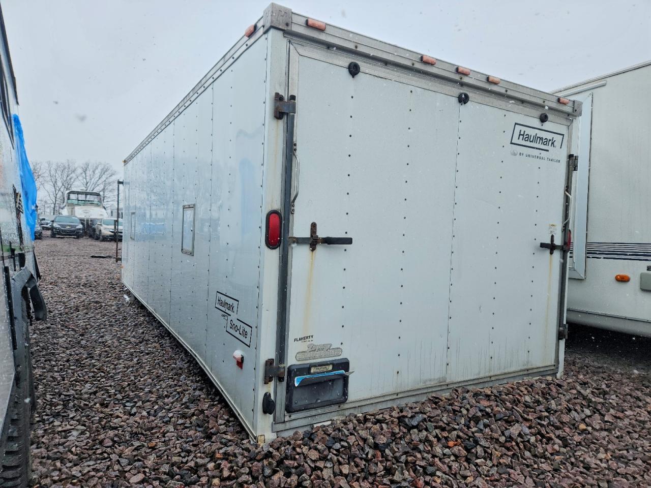 2006 Haulmark Enclosed Snowmobile Trailer
