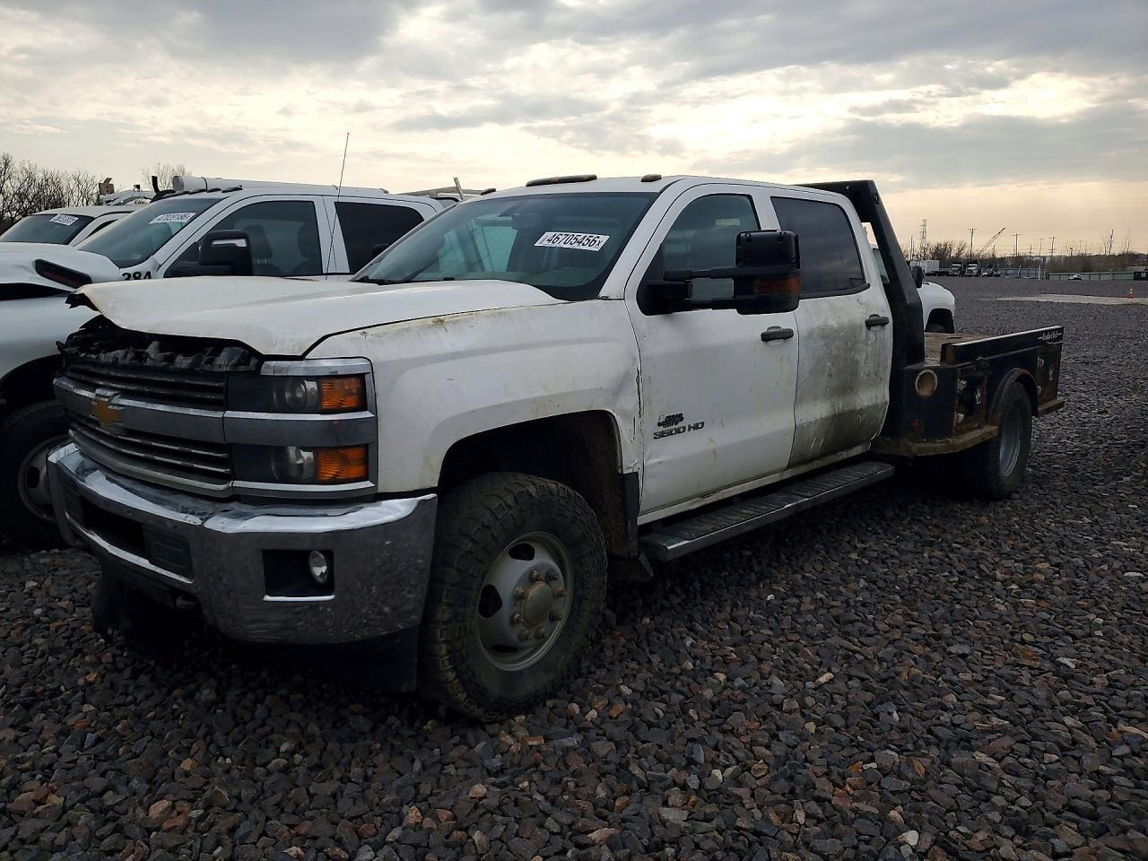 2015 Chev Rolet Silverado 3500 Flatbed Truck