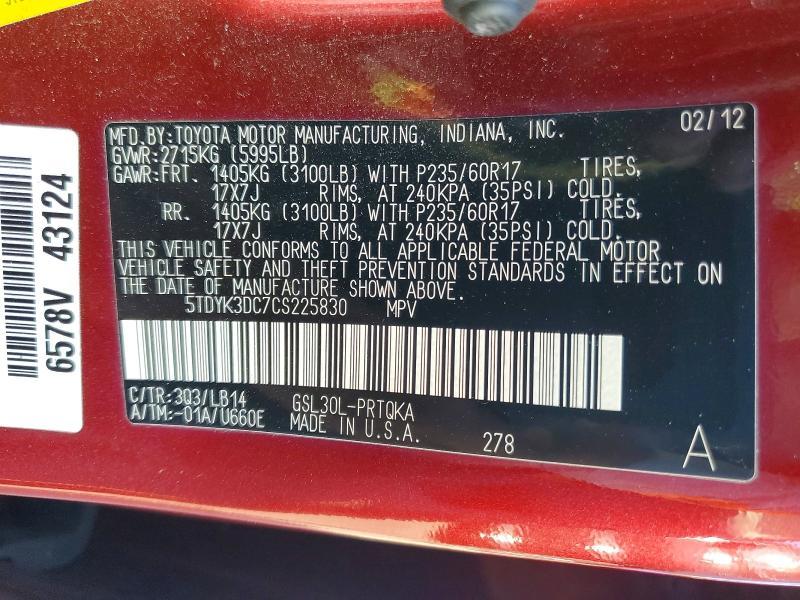 2012 Toyota Sienna xle 8-passenger