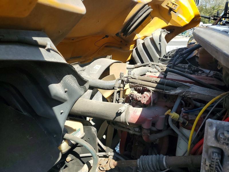 2010 Freightliner 2010 Thomas SAF-T-LINER C2-School Bus